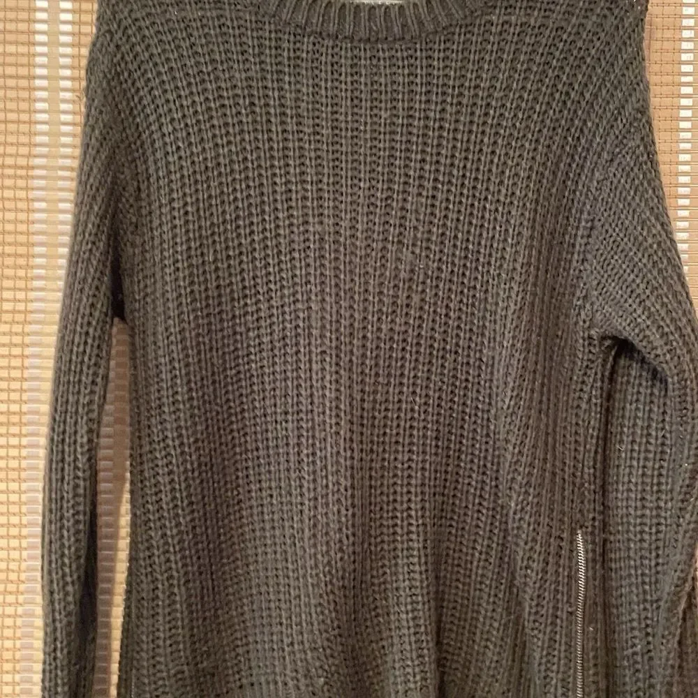 Love Change Italy Womens 14 Cable Knit Gray Sweater  Zipper Slit Ribbed‎ Hi Low